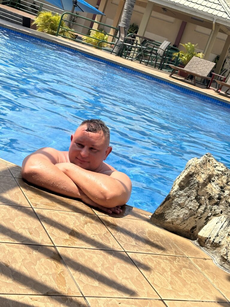 Montaż, Jesteśmy firmą która montuje jacuzzi w Warszawie nasza specjalizacja to pełen Montaż i obsługa z dojazdem.