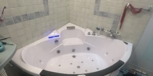 Montaż, Naprawa. Diagnostyka i Konserwacja Wanien SPA, Wanien z Hydromasażem, Naprawa Pomp, Elektryki i Elektroniki na Najwyższym Poziomie.